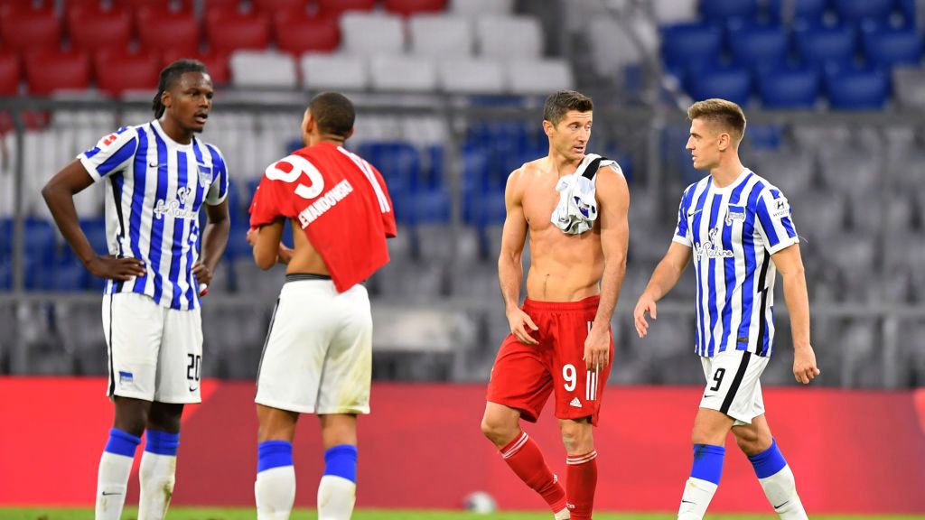 Getty Images / Sebastian Widmann / Na zdjęciu: Robert Lewandowski i Krzysztof Piątek (z prawej)