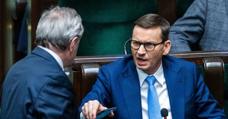 Rząd ma poważny problem z deficytem. Sam sobie zgotował ten los