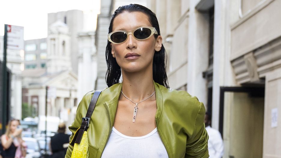 Bella Hadid w stylizacji jak z filmu