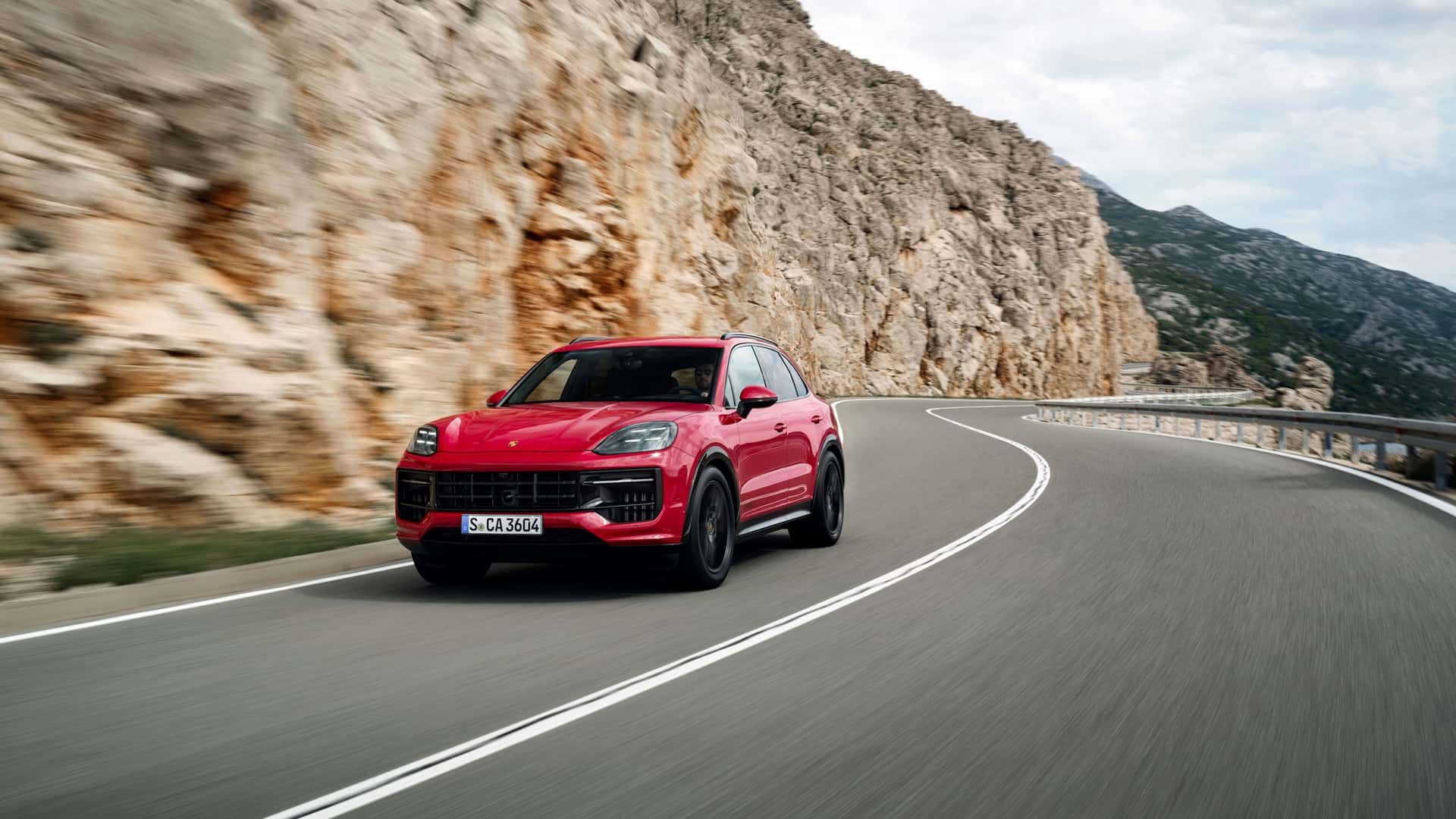 Porsche Cayenne GTS (2024)