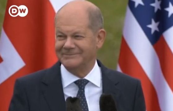 Zaskakująca odpowiedź kanclerza Scholza na pytanie polskiej dziennikarki. Fala negatywnych komentarzy