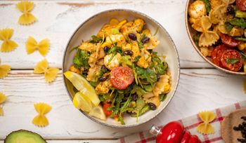 Jak sałatka, to tylko ta z kurczakiem i czerwonym pesto. To prawdziwa perełka