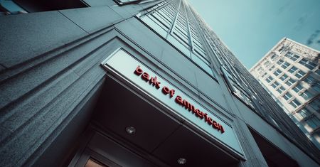 72,5 miliona dolarów za milczenie? Bank of America ugodził się z ofiarami Epsteina