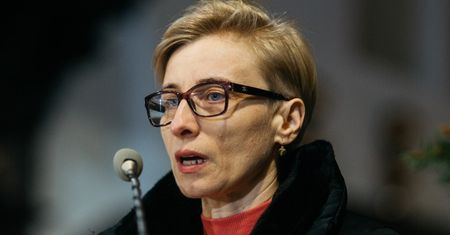 Gosiewska wyleci z Parlamentu Europejskiego? "Nie robi nic. Do zdjęcia czasem gdzieś stanie"