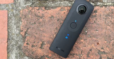 Ricoh Theta S - test kamerki 360 stopni
