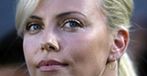 Angelina Jolie przejmuje rolę Charlize Theron