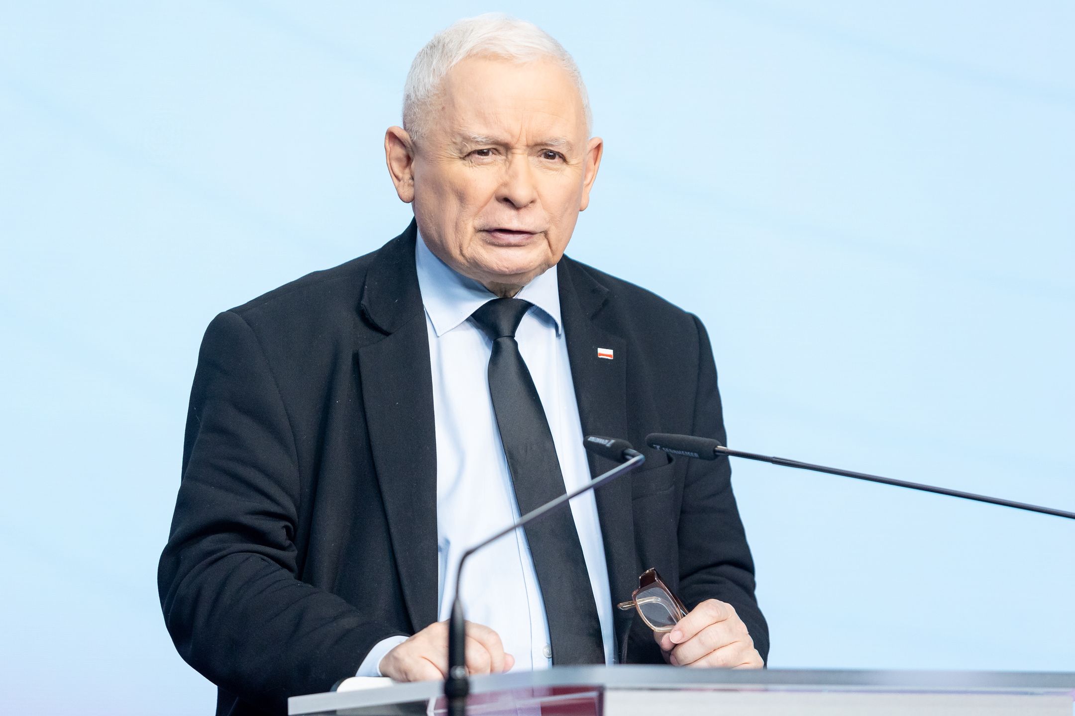 Jaroslaw Kaczynski Press Conference
Jaroslaw Kaczynski, the leader of the right-wing Law and Justice (PiS) party, is speaking during a press conference in Warsaw, Poland, on July 02, 2024. (Photo by Foto Olimpik/NurPhoto via Getty Images)
NurPhoto
political influence, pis, political event, foto olimpik, general news, european politics, leader, political leader, public appearance, political news, polish government, law and justice, july 02, political scene., nurphoto, party, political figure, press event, media event, conservative, right-wing, public address, polish politics, national politics