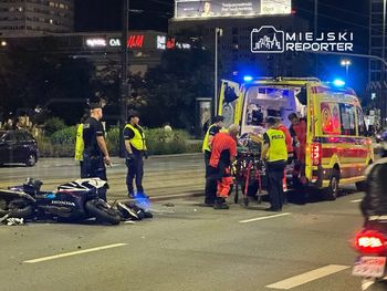 Warszawa: Poważne zderzenie w centrum. Kierujący autem zajechał drogę