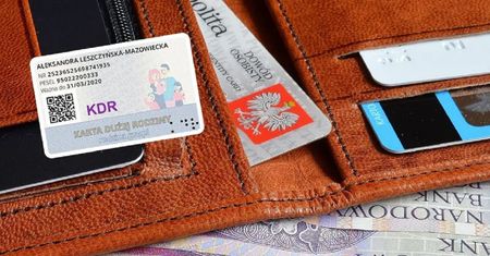 Opłaty za Kartę Dużej Rodziny wzrosły. Nowe stawki obowiązują od marca