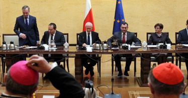 Finansowanie Kościoła. Rząd proponuje podatek
