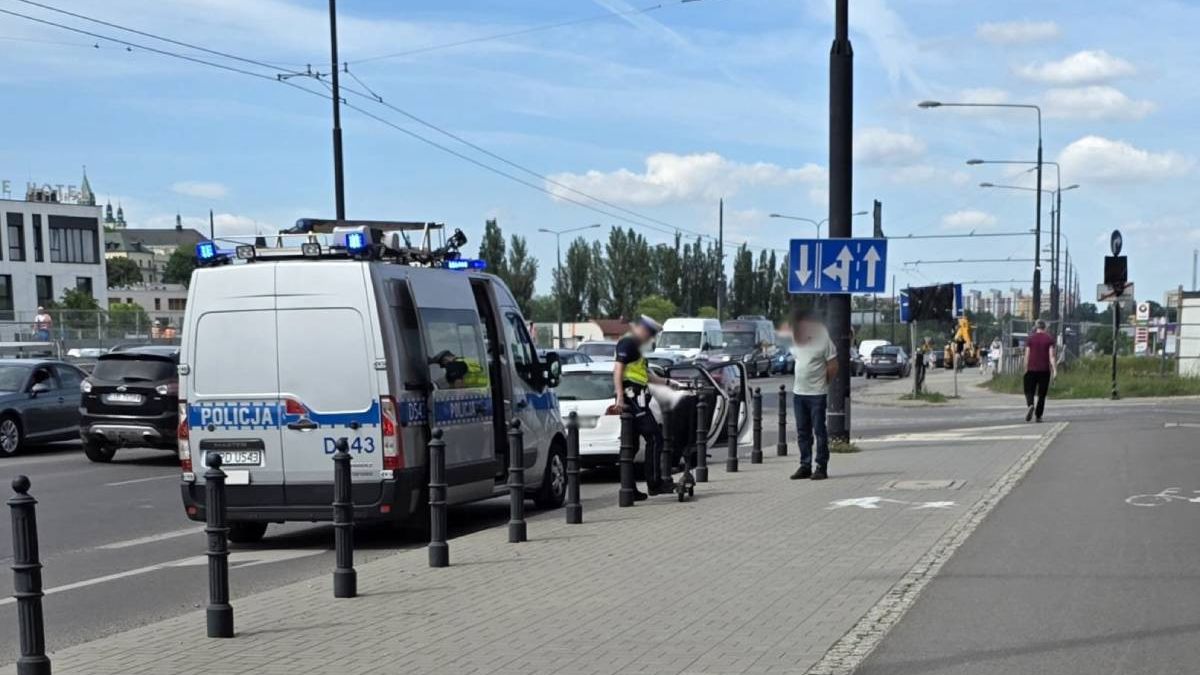 Potrącenie kobiety na hulajnodze na al. Unii Lubelskiej przy Gali