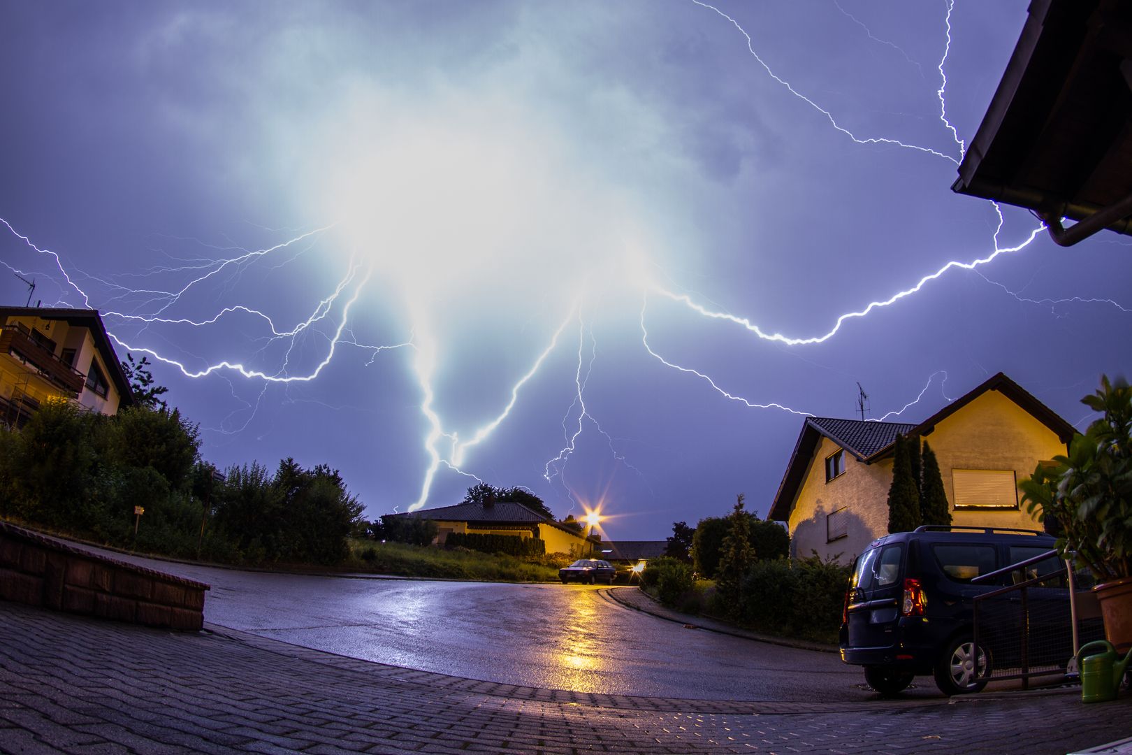 Gdzie jest burza - sprawdź mapę na żywo. Radar burzowy ...