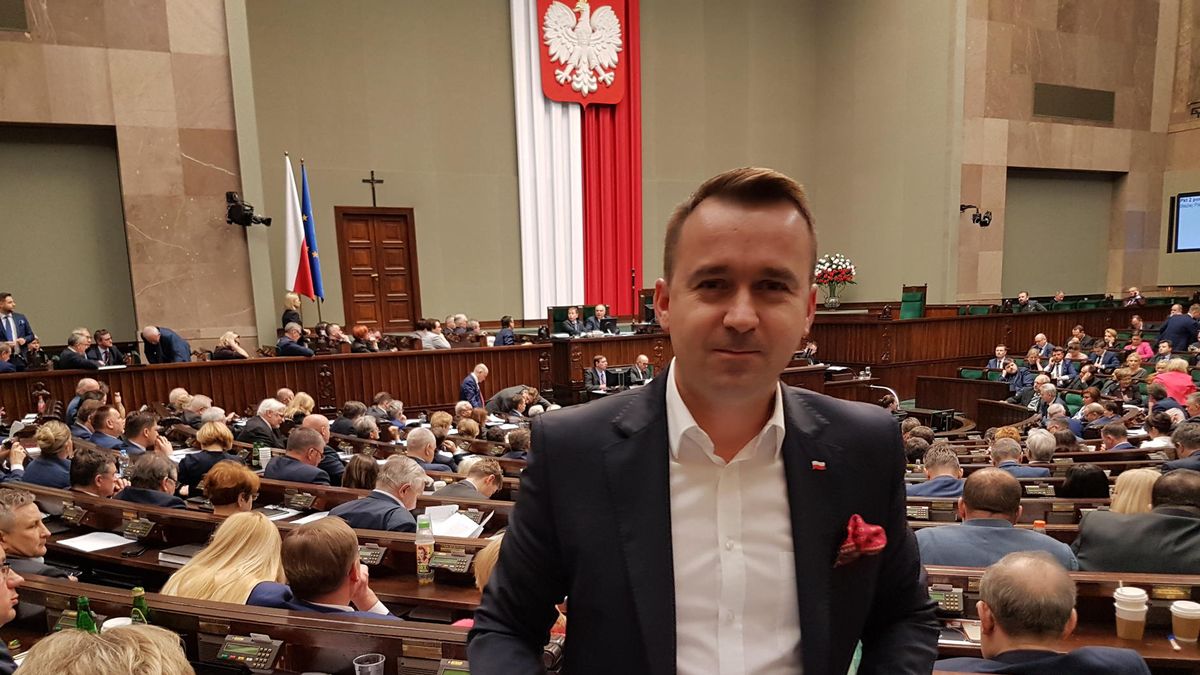 Poseł Michał Cieślak zebrał podpisy pod projektem, który uwolni handel ziemią