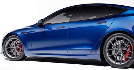 Tesla Model S gotowa na tor. Pakiet Track dołącza do oferty