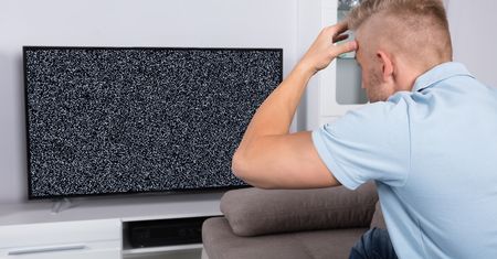 Zastanawiasz się czy Twój TV jest gotowy na DVB-T2 z HEVC lub ile czasu zostało Ci na jego wymianę?