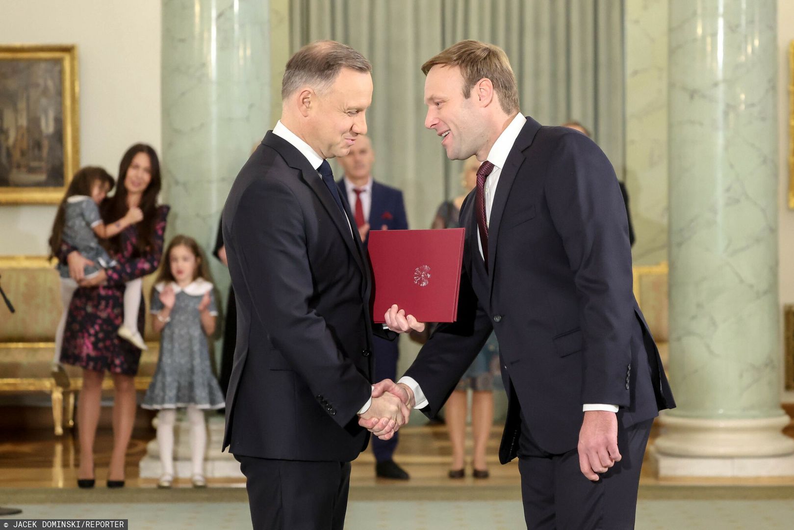 Marcin Mastalerek szefem gabinetu prezydenta
24.10.2023 Warszawa Palac prezydencki. Powolanie przez prezydenta Andrzeja Dude Marcina Mastalerka na nowego szefa  prezydenckiego gabinetu.
fot. Jacek Dominski/REPORTER
n/z: Andrzej Duda, Marcin Mastalerek
Jacek Dominski/REPORTER