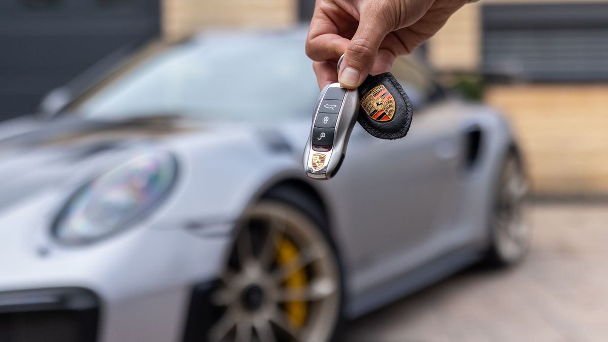 Z funduszu rehabilitacyjnego firma kupiła porsche