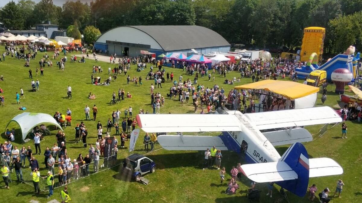 Rodzinny piknik lotniczy w Radawcu