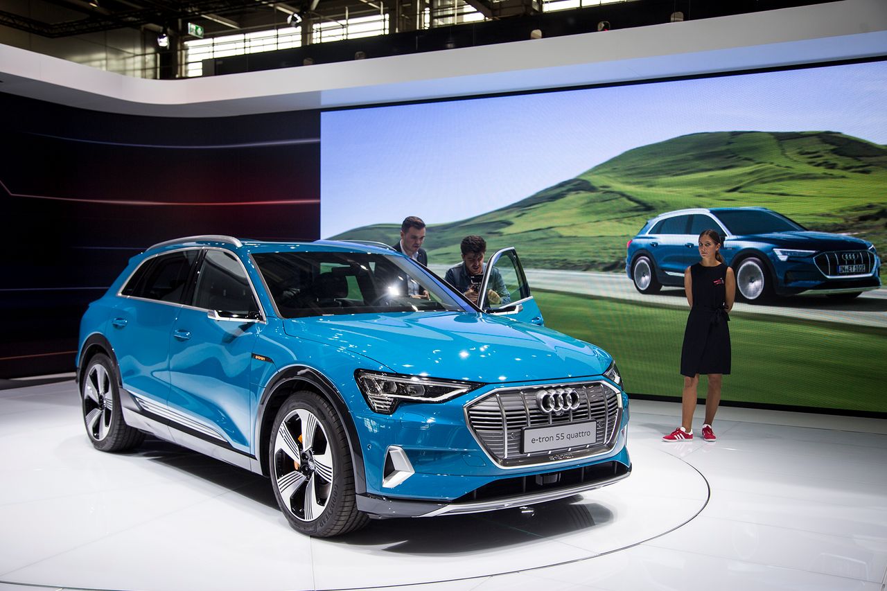 Audi e-tron na Paris Motor Show. Poznajemy pierwszy elektryczny model z Ingolstadt