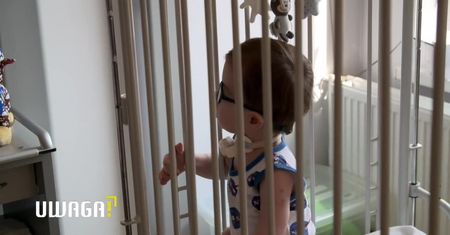 3,5-letni Filipek szuka kochających rodziców. „Szczebelki szpitalnego łóżka to całe jego życie”