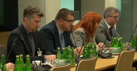 Co z lotami z i do Polski po 1 maja?