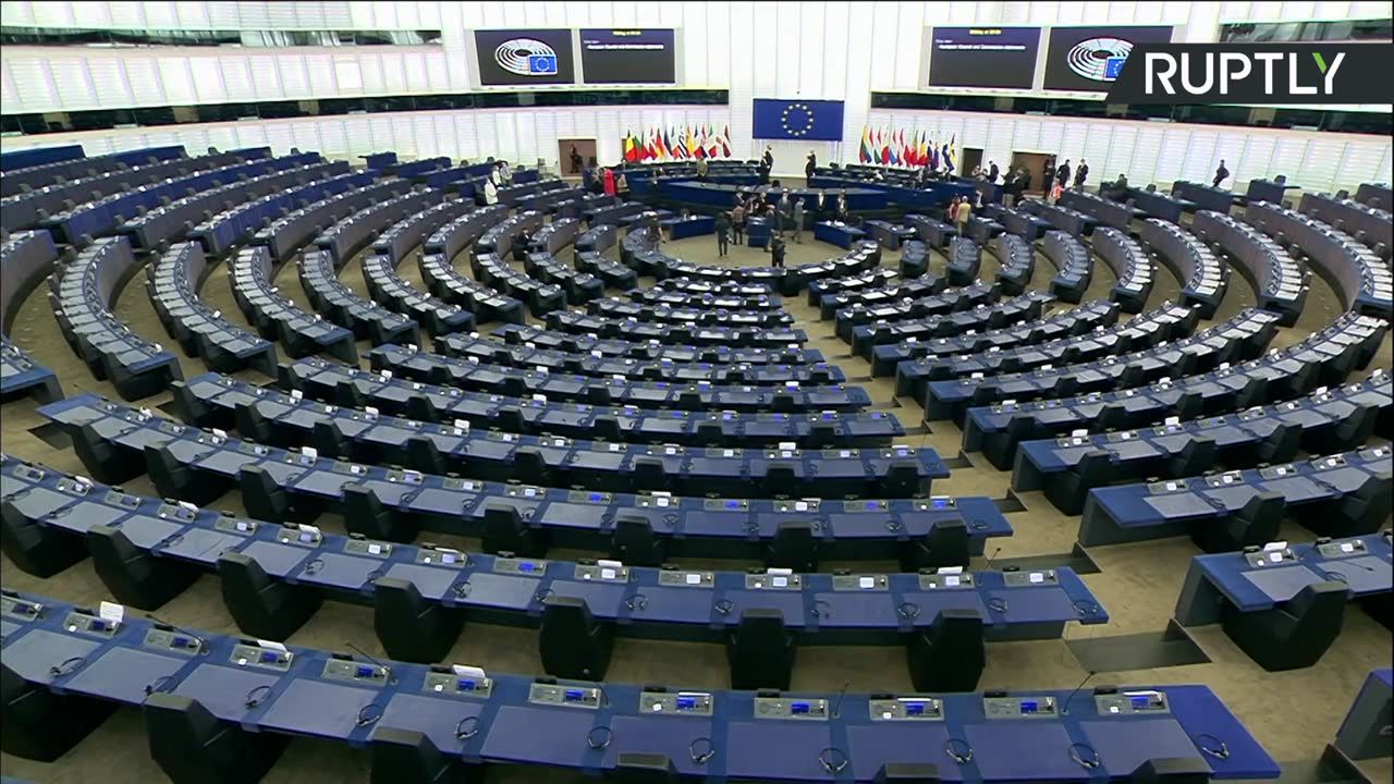 Parlament Europejski poparł unijne certyfikaty covidowe.