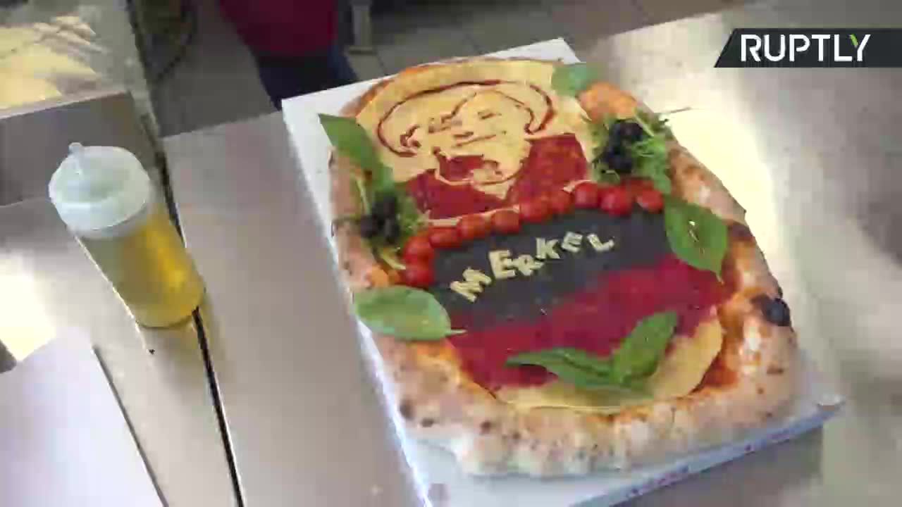 Pizza z twarzą Angeli Merkel. Oryginalny pomysł szefa kuchni z Norymbergi.