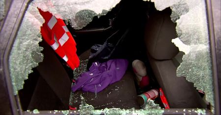 Policja ujęła podejrzanych o zniszczenie samochodów grupy Medycy na Granicy.