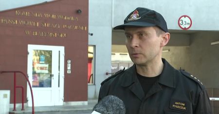 16 migrantów, w tym pięcioro dzieci, utknęło na bagnach. Niemowlę trafiło do szpitala