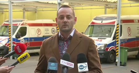 Protest ratowników. Dyrektor pogotowia pyta o pieniądze na podwyżki. Minister: “Mam krwią podpisać, że trafią?”