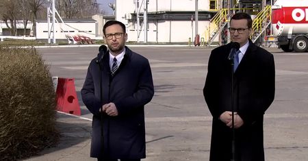 Premier: Do końca roku Polska odejdzie od rosyjskiej ropy