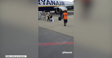 Przechwycenie samolotu pasażerskiego przez Białoruś. Pasażerowie sfilmowali akcję służb specjalnych w Mińsku.