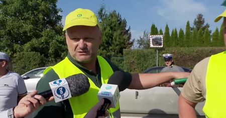 Protest rolników pod szczecińską siedzibą Krajowego Ośrodka Wsparcia Rolnictwa