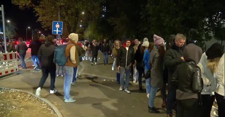 Szefowa komisji na Woli ze łzami w oczach dziękowała wyborcom, że cierpliwie czekali w długiej kolejce