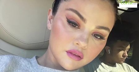 Cara Delevingne i Selena Gomez zrobiły sobie takie same tatuaże.