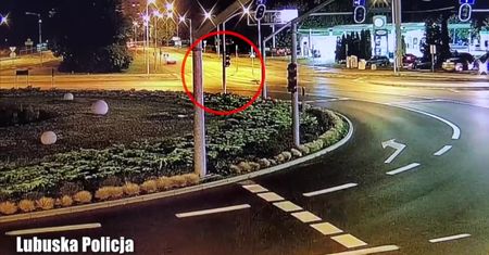 Pieszy potrącony na pasach w Zielonej Górze. 17-latek trafił do szpitala