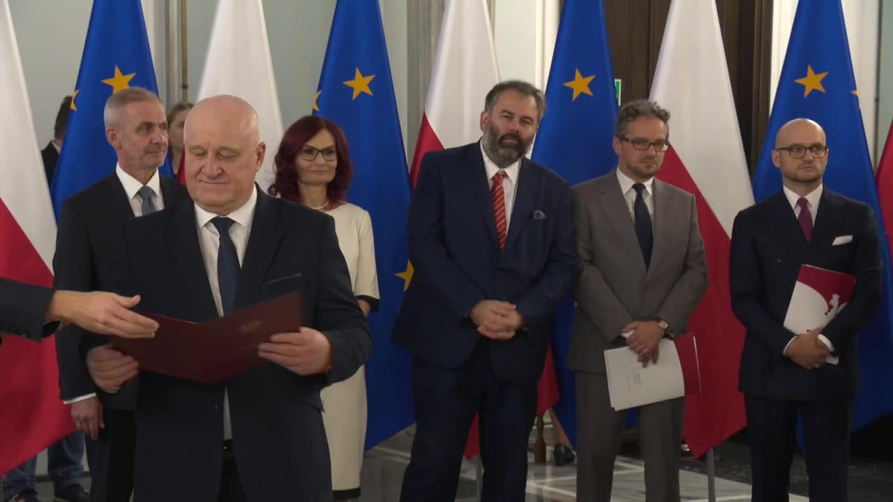 Łukasz Mejza z PiS wybuczany podczas ceremonii wręczenia zaświadczeń o wyborze na posła