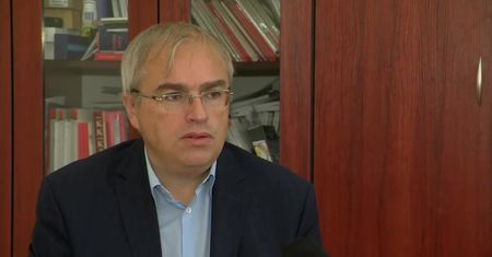 Zaatakował obcokrajowca i kierowcę autobusu, wcześniej miał pobić innego mężczyznę. 21-latek z zarzutami