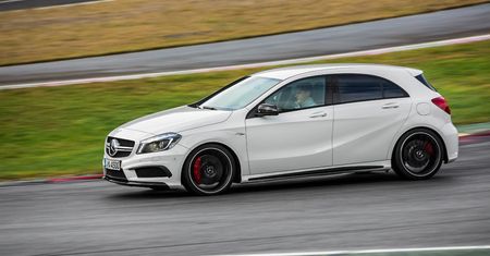 Mercedes A 45 AMG