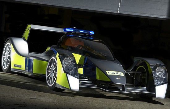 Pogromca piratów - Caparo T1 RRV