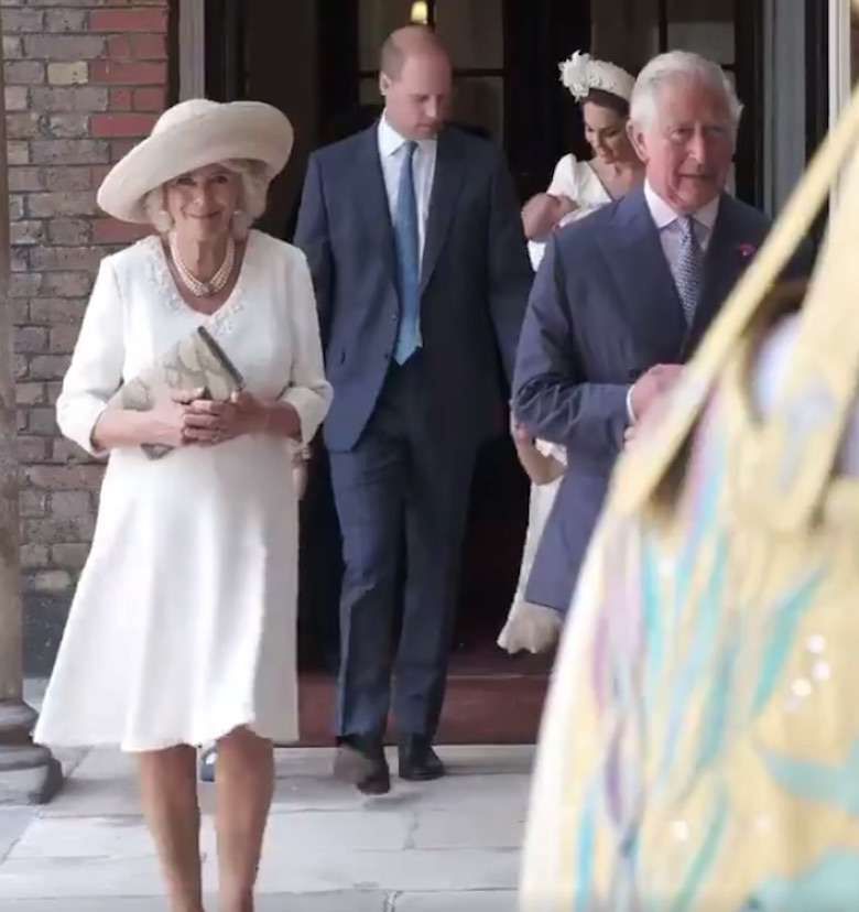 Książę Karol i księżna Camilla – chrzest księcia Louisa