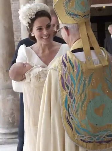 Księżna Kate – chrzest księcia Louisa
