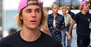 Justin Biber w kapciach i Hailey Baldwin cała w Versace podczas romantycznego spaceru. Już nie ukrywają, że są parą!