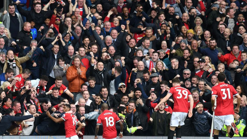 Getty Images / Michael Regan / Na zdjęciu: piłkarze Man Utd celebrują zdobycie bramki 