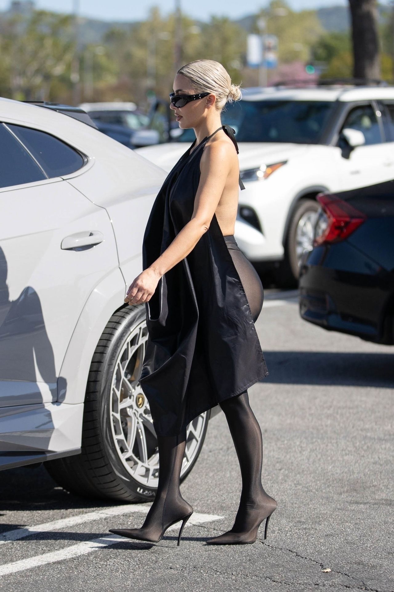 Is Kim Kardashian copying Bianca Censori? Twinning outfits