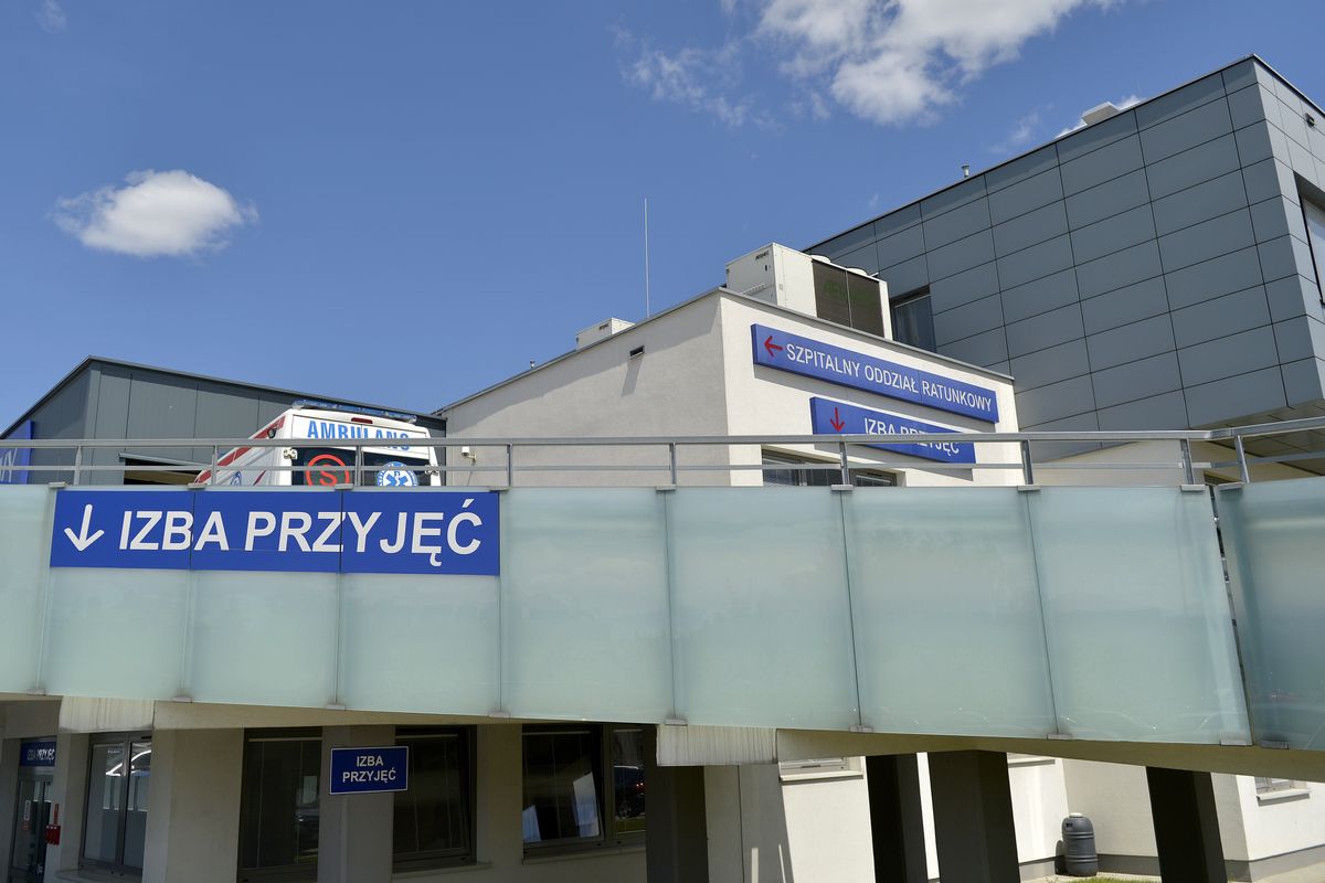 Koronawirus w Polsce. Księża zebrali ponad 360 tys. zł na sprzęt dla szpitali