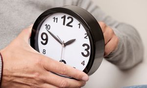 Zmiana czasu na letni. Oto data. Wielu Polaków odczuje