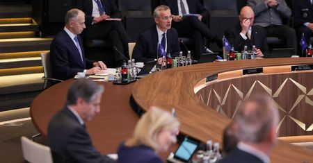 "Niektórym członkom NATO na tym zależy". Szef dyplomacji Turcji zdradza swoje odczucia