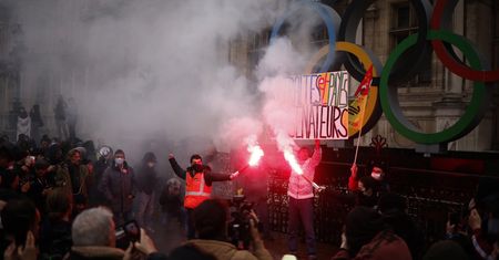 Ta sprawa wzbudziła kontrowersje we Francji. Nowe decyzje ws. podwyższenia wieku emerytalnego