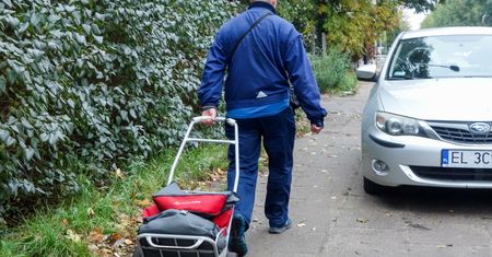 Będą premie dla dyrektorów w Poczcie Polskiej. Pracownicy grożą strajkiem